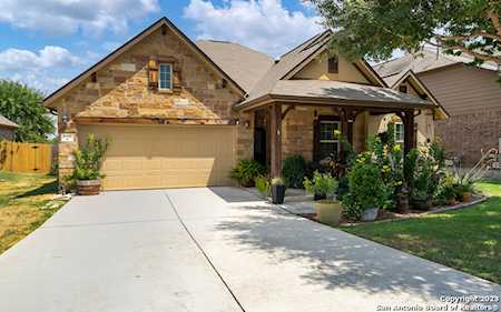 2047 Pecan Bend New Braunfels, TX 78130