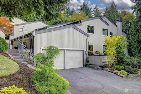 4421 102nd Ln NE Kirkland, WA 98033