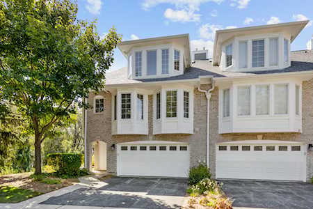 980 N Glenview Ct Palatine, IL 60067