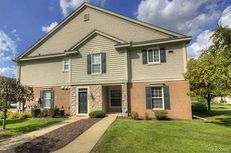 1921 Pinecroft Dr Canton Twp, MI 48188