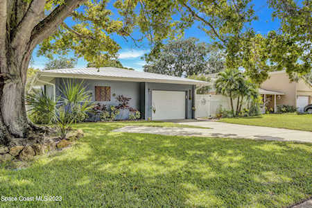 245 Applewood Circle Melbourne, FL 32940