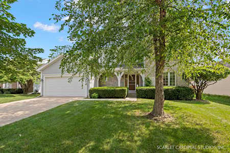 407 Bristol Dr Carol Stream, IL 60188