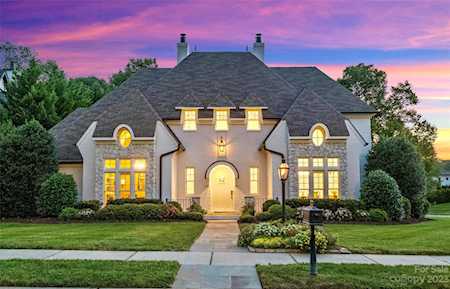 6314 Saint Stephen Ln Charlotte, NC 28210