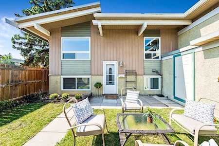 11010 Bonaventure Dr SE #1203 Calgary, AB T2J 3A8