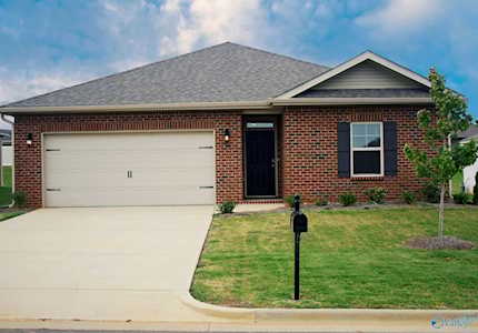 14293 Leadenhall Lane Athens, AL 35613