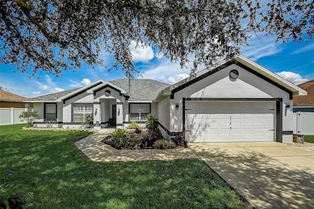 120 Alexander Estates Dr Auburndale, FL 33823