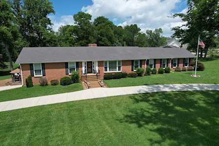 5210 Meadowlake Rd Brentwood, TN 37027