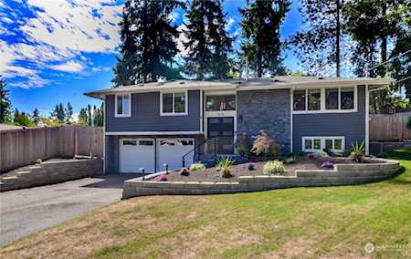 7435 NE 144th Place Kirkland, WA 98034