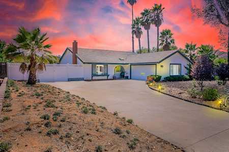 23601 Barrego Way Ramona, CA 92065
