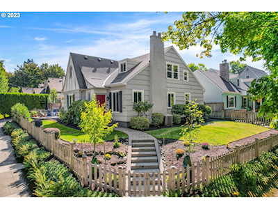 3606 SE Henry ST Portland, OR 97202