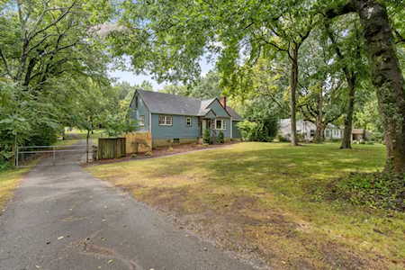 1231 Currey Rd Nashville, TN 37217