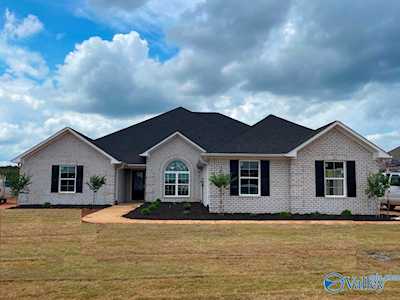 17254 Stonegate Drive Athens, AL 35613
