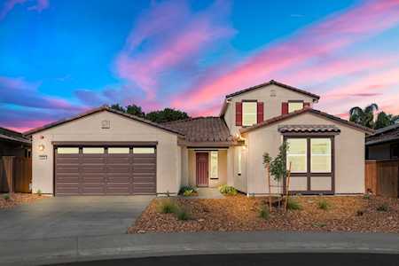 220 Mckays Point Place West Sacramento, CA 95605