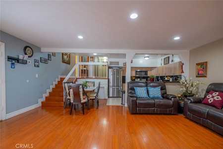 7924 Woodman Ave #62 Panorama City, CA 91402
