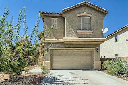 8025 Farthings Hill Dr Las Vegas, NV 89166