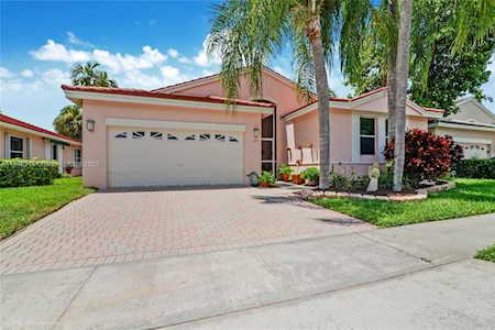 1612 SW 149th Ave Pembroke Pines, FL 33027