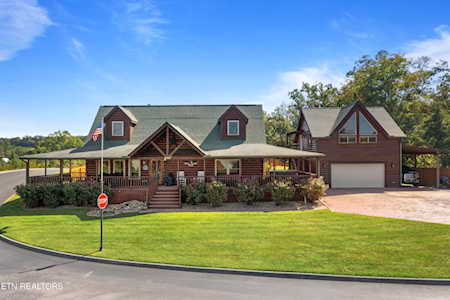 867 Blue Herring Way Sevierville, TN 37876