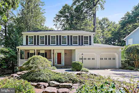 4512 Alpine Rose Bend Ellicott City, MD 21042