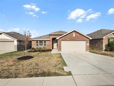 6817 Waterhill Lane Fort Worth, TX 76179