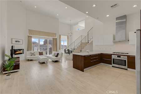 118 S Kenwood St #502 Glendale, CA 91205