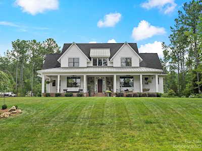 3220 Sherman Dr Lancaster, SC 29720