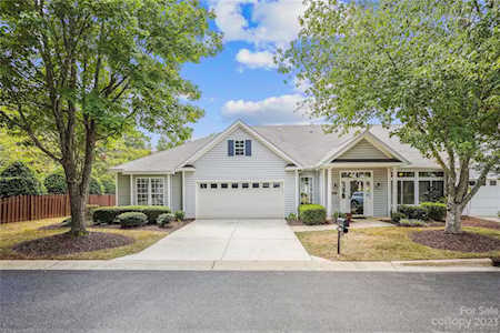 6305 Half Dome Dr Charlotte, NC 28269