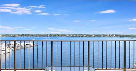 132 Lakeshore Drive #819 North Palm Beach, FL 33408