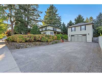 16901 SE 34th ST Vancouver, WA 98683