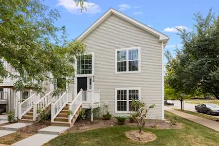 816 Four Seasons Blvd #816 Aurora, IL 60504