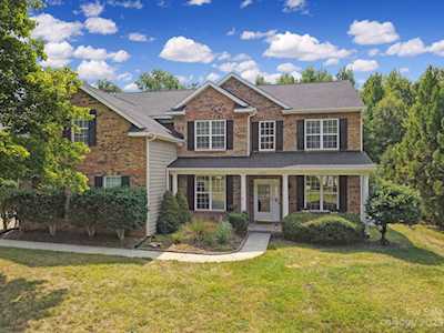 10005 King George Ln Waxhaw, NC 28173