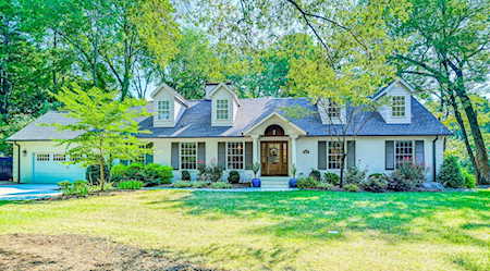 4527 Water Oak Rd Charlotte, NC 28211