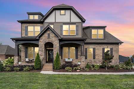 13811 Sunset Bluffs Circle Huntersville, NC 28078
