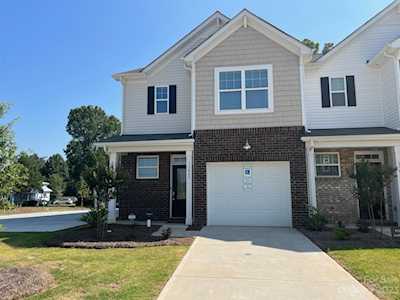 13005 Cottage Crest Ln Charlotte, NC 28273
