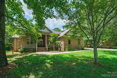 1647 Buckhorn Trl Stanley, NC 28164