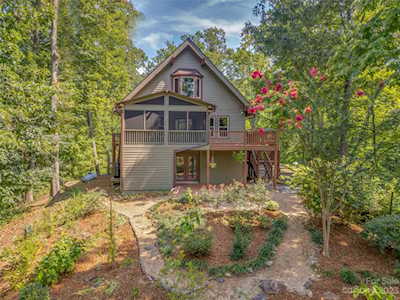183 Woodhaven Dr Saluda, NC 28773