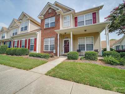 10711 Yellow Tail Ct Charlotte, NC 28270
