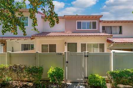 1342 Alessandro Dr Newbury Park, CA 91320