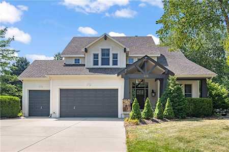 15088 Sherwood St Leawood, KS 66224