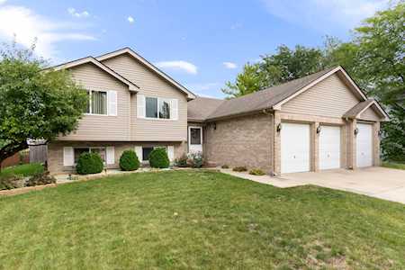 130 N Vincent Dr Bolingbrook, IL 60490