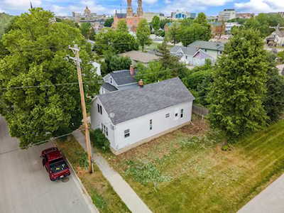 715 Stuart St Green Bay, City of Green Bay, WI 54301