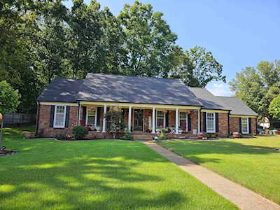 8544 E Chippingham Dr Memphis, TN 38016