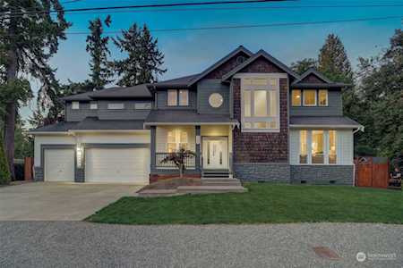 13801 Dayton Ave N Seattle, WA 98133