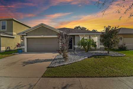 12208 Ledbury Commons Dr Gibsonton, FL 33534