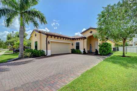 3219 Klays Court Royal Palm Beach, FL 33411