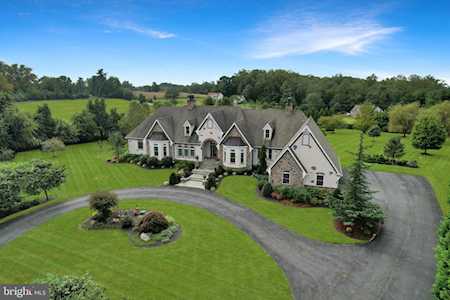100 Country View Ct Churchville, MD 21028