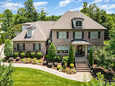 16814 Reinsch Dr Davidson, NC 28036