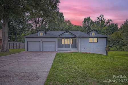 523 Belmorrow Dr Charlotte, NC 28214