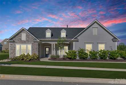 9305 Miami Bluff Dr Huntersville, NC 28078