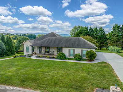 3430 Baxter View Dr Maryville, TN 37804