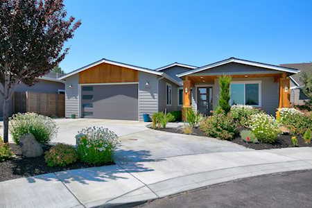 63169 Iner Loop Bend, OR 97701